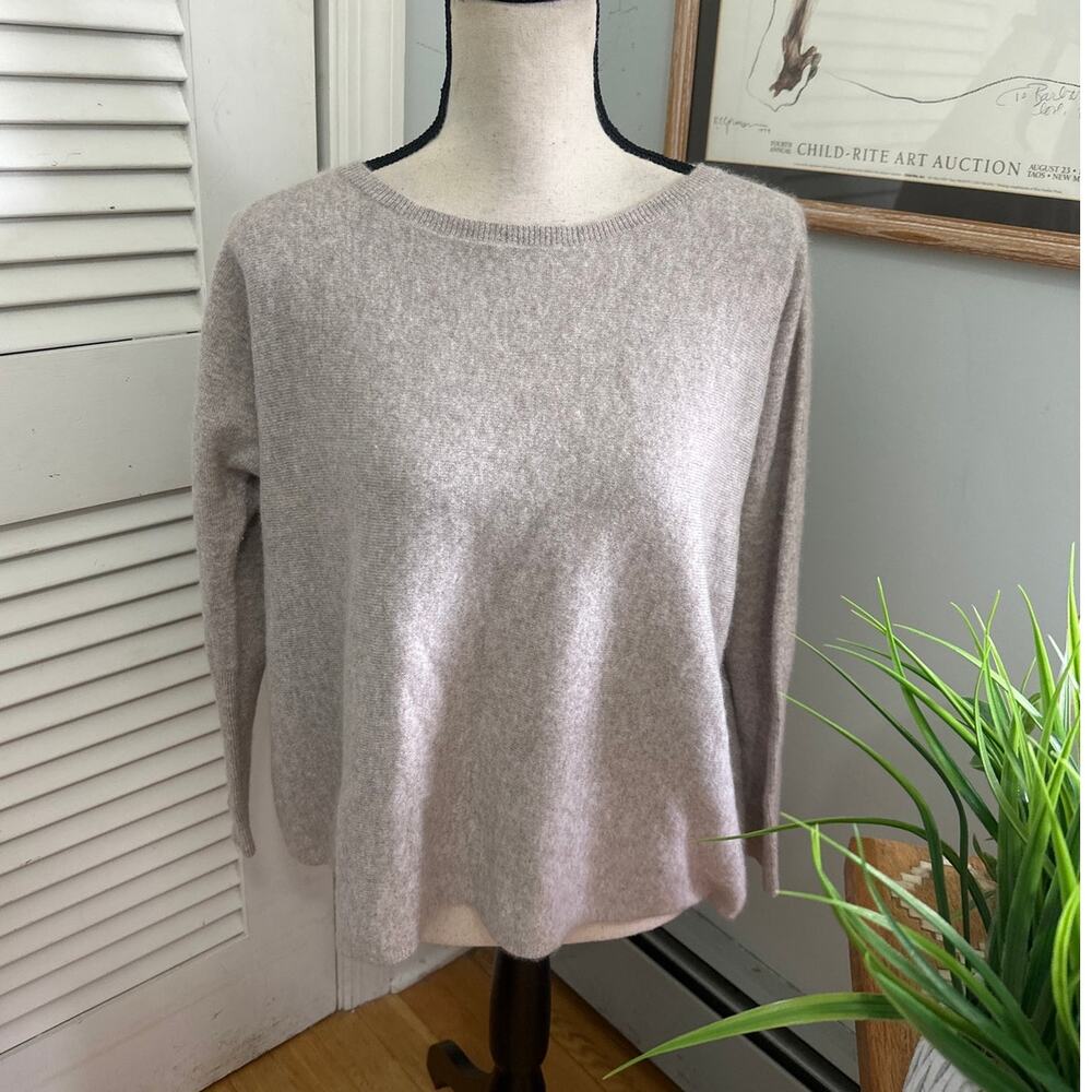 Garnet Hill Sweater Womens Small Beige Cashmere Crewneck Minimalist Quiet Luxury